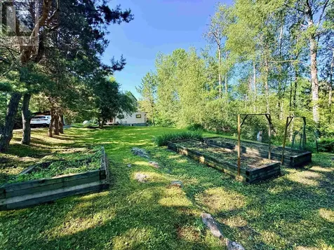 60 Campbell Road Kenora ON P9N 4N3