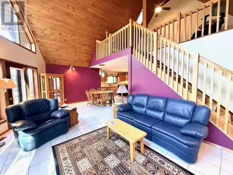 60 Campbell Road Kenora ON P9N 4N3