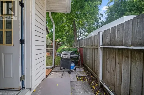 76 William Street Brantford ON N3T 3K8