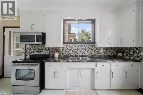 76 William Street Brantford ON N3T 3K8