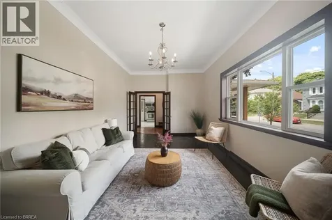 76 William Street Brantford ON N3T 3K8