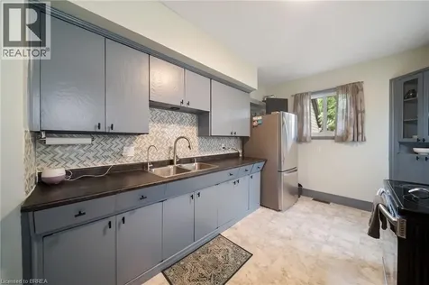 76 William Street Brantford ON N3T 3K8
