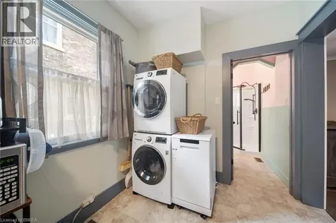 76 William Street Brantford ON N3T 3K8