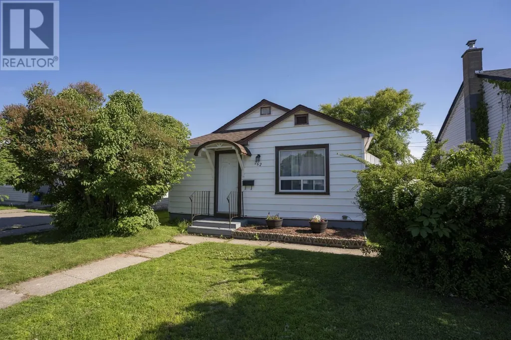 262 Brock St E Thunder Bay ON P7E 4H4