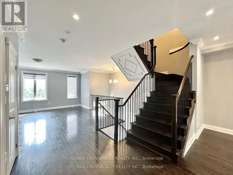 45 Plowman Lane Richmond Hill (rouge Woods) ON L4S 0G4