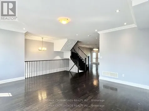 45 Plowman Lane Richmond Hill (rouge Woods) ON L4S 0G4