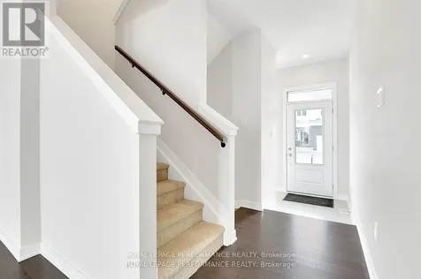 254 Falsetto Street Ottawa ON K1W 0S4