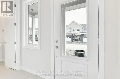 254 Falsetto Street Ottawa ON K1W 0S4