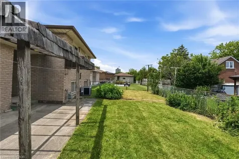 34 Windrush Crescent Hamilton ON L8V 2K8
