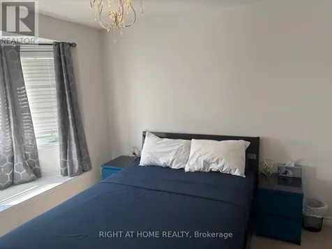 371 Vendevale Avenue Ottawa ON K2P 0S4