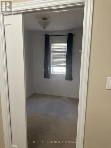 371 Vendevale Avenue Ottawa ON K2P 0S4
