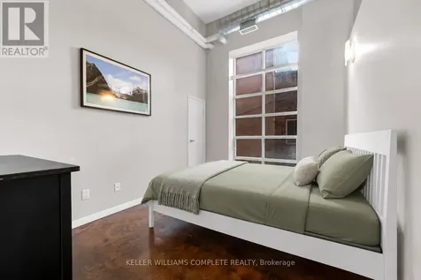 11 Rebecca Street Hamilton (beasley) ON L8R 3H7