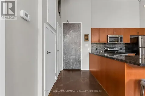 11 Rebecca Street Hamilton (beasley) ON L8R 3H7
