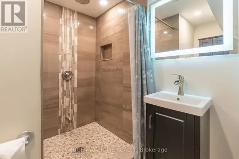 214 Kenilworth Avenue South Hamilton (delta) ON L8K 2T4