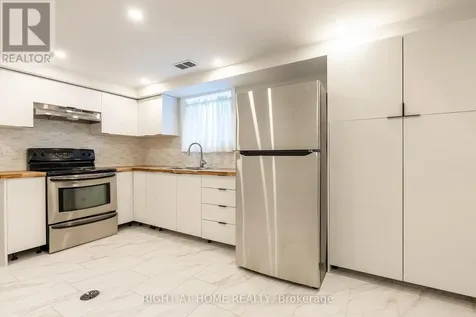 214 Kenilworth Avenue South Hamilton (delta) ON L8K 2T4