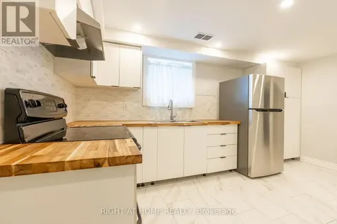 214 Kenilworth Avenue South Hamilton (delta) ON L8K 2T4