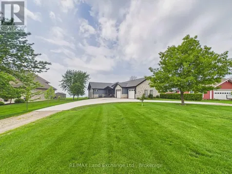 752 Lake Range Drive Huron-kinloss ON N2Z 0B3