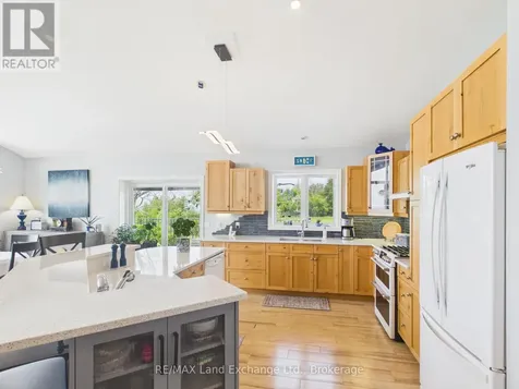 752 Lake Range Drive Huron-kinloss ON N2Z 0B3