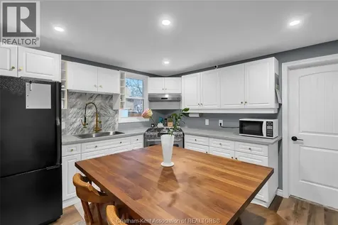 15-17 Jane Street Ridgetown ON N0P 2C0