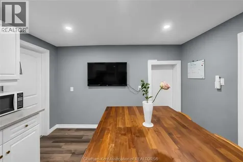 15-17 Jane Street Ridgetown ON N0P 2C0
