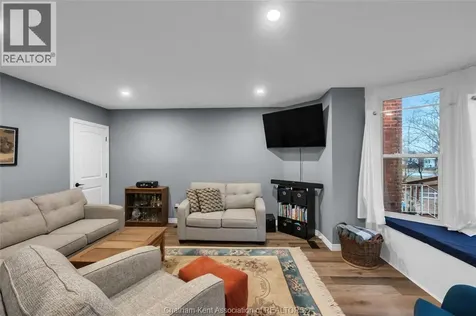15-17 Jane Street Ridgetown ON N0P 2C0