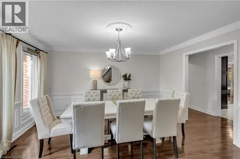 1398 Winterberry Drive Burlington ON L7P 4T4
