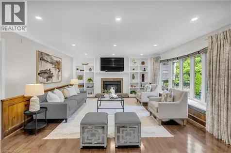 1398 Winterberry Drive Burlington ON L7P 4T4