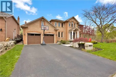 1398 Winterberry Drive Burlington ON L7P 4T4