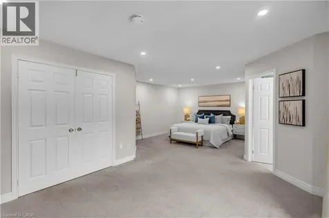 1398 Winterberry Drive Burlington ON L7P 4T4