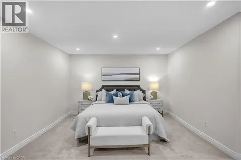 1398 Winterberry Drive Burlington ON L7P 4T4