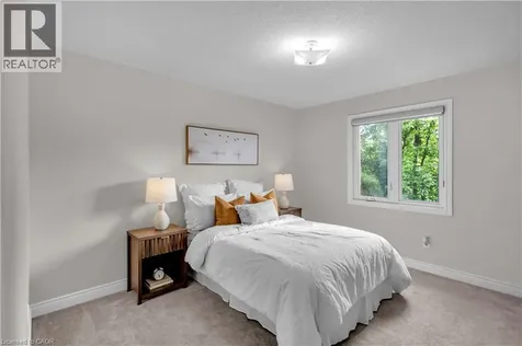1398 Winterberry Drive Burlington ON L7P 4T4