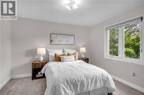 1398 Winterberry Drive Burlington ON L7P 4T4