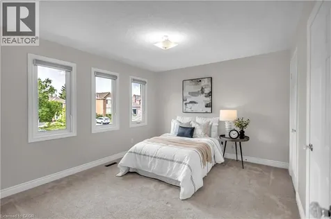 1398 Winterberry Drive Burlington ON L7P 4T4