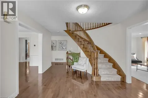 1398 Winterberry Drive Burlington ON L7P 4T4