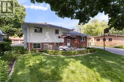 3659 Bruce Avenue Windsor ON N9E 1W4