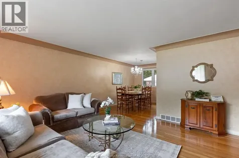 3659 Bruce Avenue Windsor ON N9E 1W4