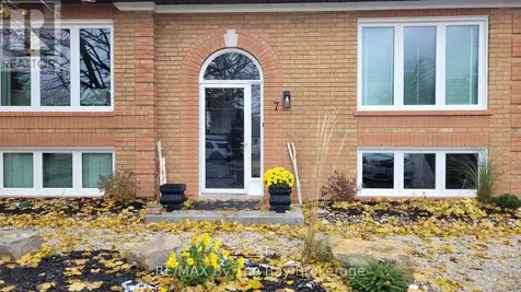 7 Harbour Crescent Wasaga Beach ON L9Z 1G4