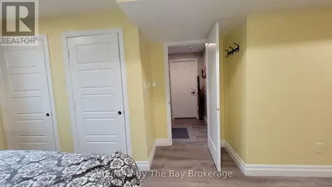 7 Harbour Crescent Wasaga Beach ON L9Z 1G4