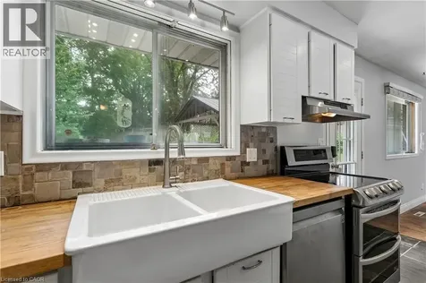 77 Creighton Road Dundas ON L9H 3B7