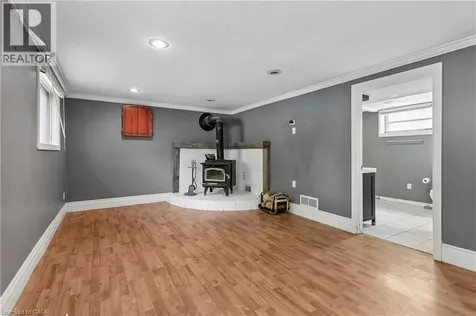 77 Creighton Road Dundas ON L9H 3B7