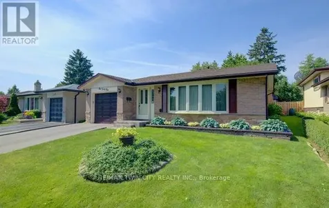 141 Hazelglen Drive Kitchener ON N2M 2E6