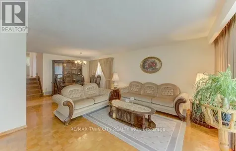 141 Hazelglen Drive Kitchener ON N2M 2E6