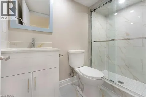 1426 Oakmont Common Burlington ON L7P 0V8
