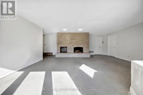 1905 Lockhart Road Innisfil ON L9S 3G1