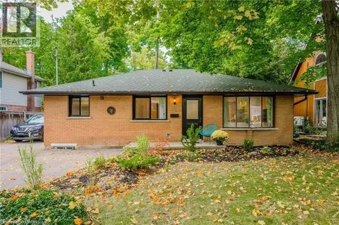 23 Mcdougall Road Waterloo ON N2L 2W4