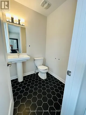 322 Canadensis Lane Ottawa ON K2J 6X8