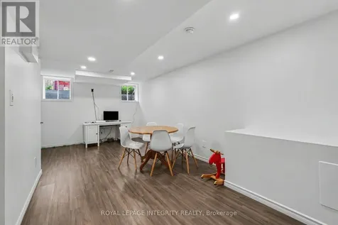 555 Foxlight Circle Ottawa ON K2M 0L9