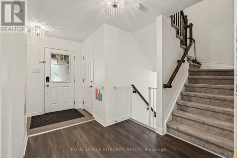 555 Foxlight Circle Ottawa ON K2M 0L9