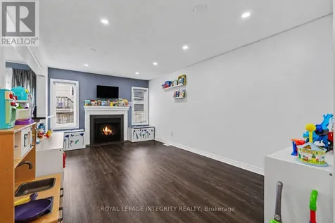 555 Foxlight Circle Ottawa ON K2M 0L9