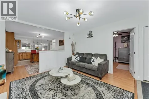 1431 Langlois Windsor ON N8X 4L9